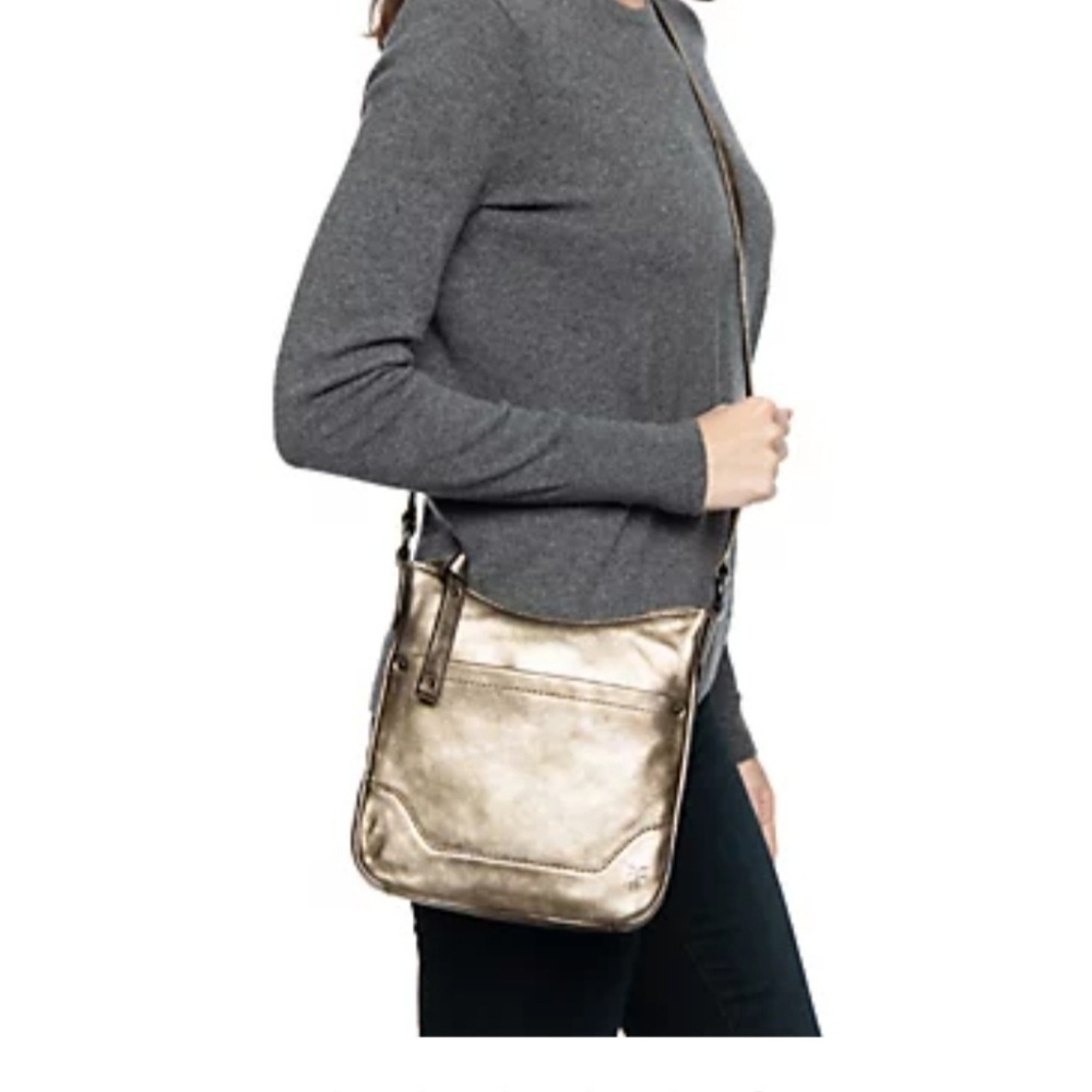 Frye Leather Melissa Swing Pack Champagne Comfy Crossbody Bag Purse